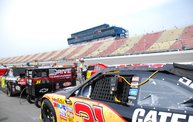 Heluva Good! Sour Cream Dips 400 NASCAR Sprint Cup Series at MIS 27