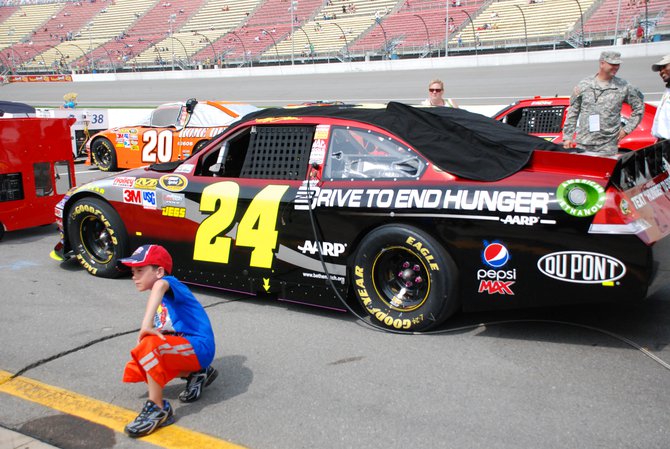 Heluva Good! Sour Cream Dips 400 NASCAR Sprint Cup Series