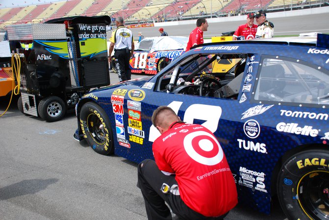 Heluva Good! Sour Cream Dips 400 NASCAR Sprint Cup Series