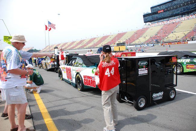 Heluva Good! Sour Cream Dips 400 NASCAR Sprint Cup Series