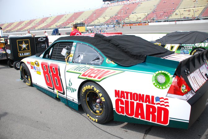 Heluva Good! Sour Cream Dips 400 NASCAR Sprint Cup Series