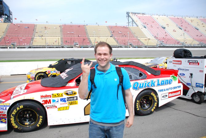 Heluva Good! Sour Cream Dips 400 NASCAR Sprint Cup Series