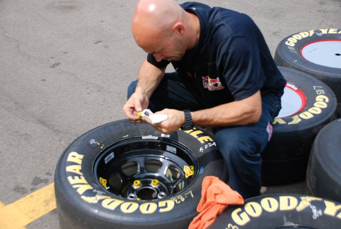 Heluva Good! Sour Cream Dips 400 NASCAR Sprint Cup Series