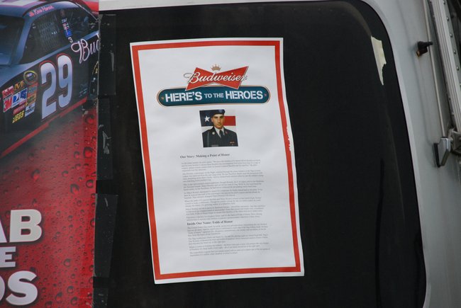 Heluva Good! Sour Cream Dips 400 NASCAR Sprint Cup Series