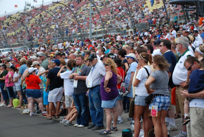 Heluva Good! Sour Cream Dips 400 NASCAR Sprint Cup Series