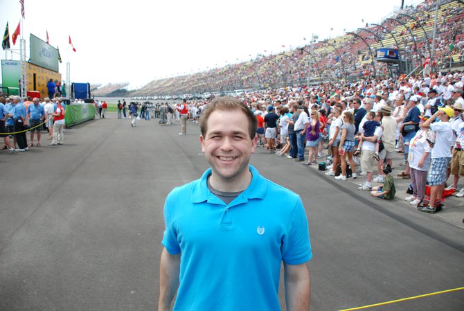 Heluva Good! Sour Cream Dips 400 NASCAR Sprint Cup Series