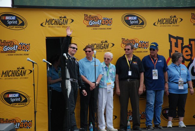 Heluva Good! Sour Cream Dips 400 NASCAR Sprint Cup Series