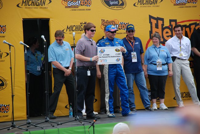Heluva Good! Sour Cream Dips 400 NASCAR Sprint Cup Series