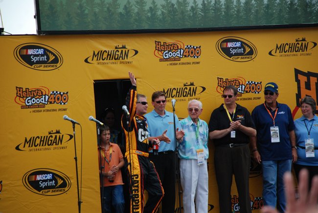 Heluva Good! Sour Cream Dips 400 NASCAR Sprint Cup Series