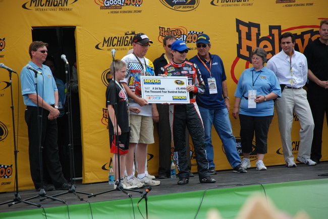Heluva Good! Sour Cream Dips 400 NASCAR Sprint Cup Series