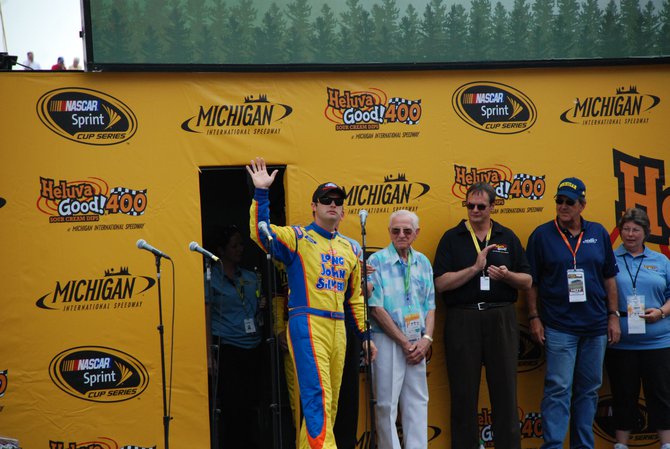 Heluva Good! Sour Cream Dips 400 NASCAR Sprint Cup Series