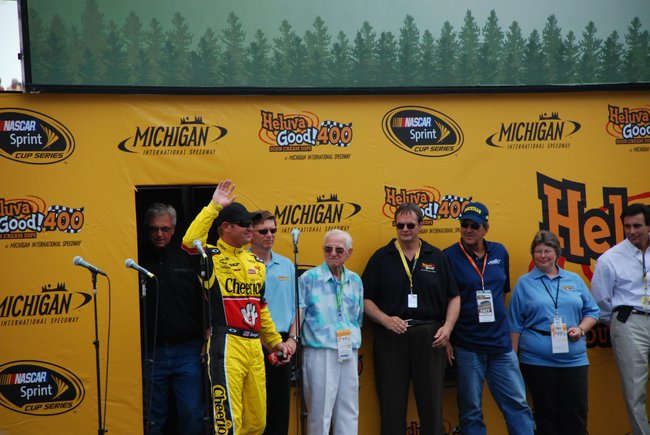 Heluva Good! Sour Cream Dips 400 NASCAR Sprint Cup Series
