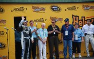 Heluva Good! Sour Cream Dips 400 NASCAR Sprint Cup Series at MIS 17