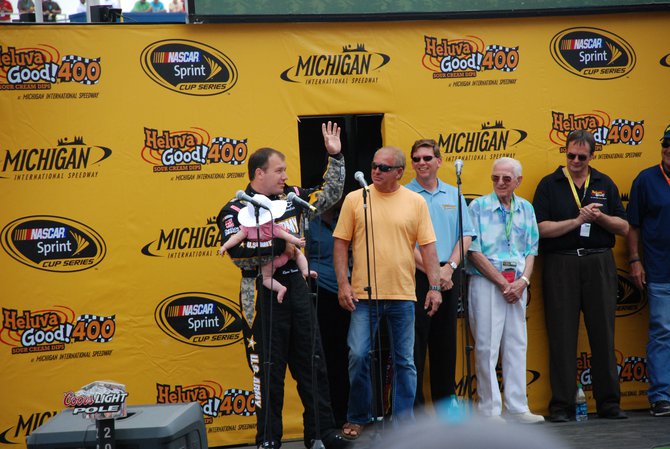 Heluva Good! Sour Cream Dips 400 NASCAR Sprint Cup Series