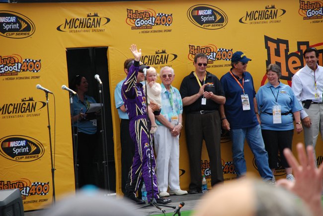 Heluva Good! Sour Cream Dips 400 NASCAR Sprint Cup Series