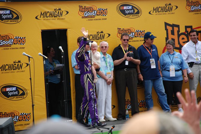 Heluva Good! Sour Cream Dips 400 NASCAR Sprint Cup Series