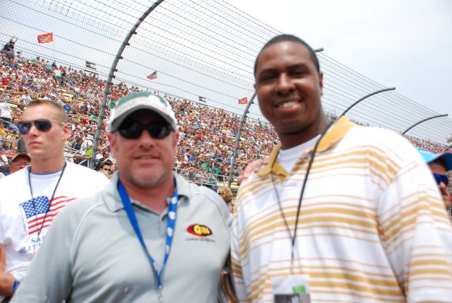 Heluva Good! Sour Cream Dips 400 NASCAR Sprint Cup Series