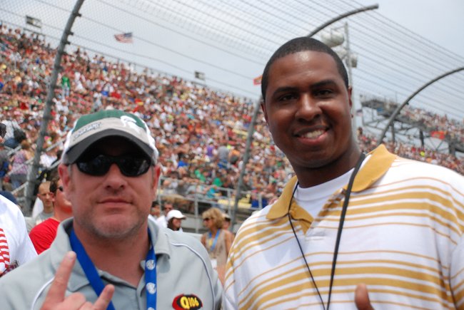 Heluva Good! Sour Cream Dips 400 NASCAR Sprint Cup Series