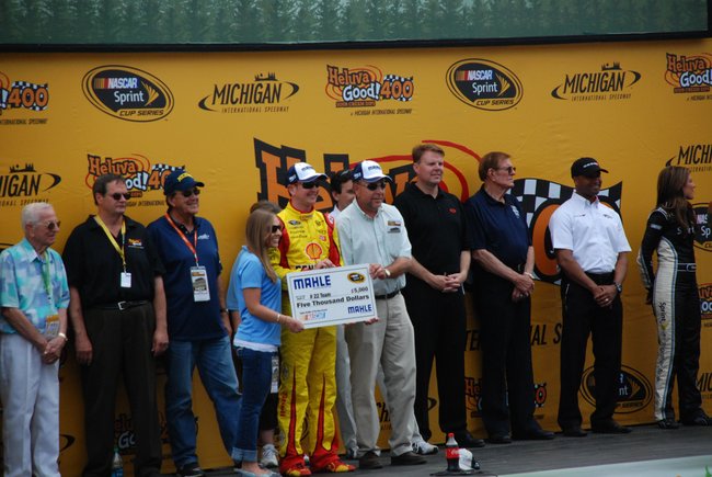 Heluva Good! Sour Cream Dips 400 NASCAR Sprint Cup Series