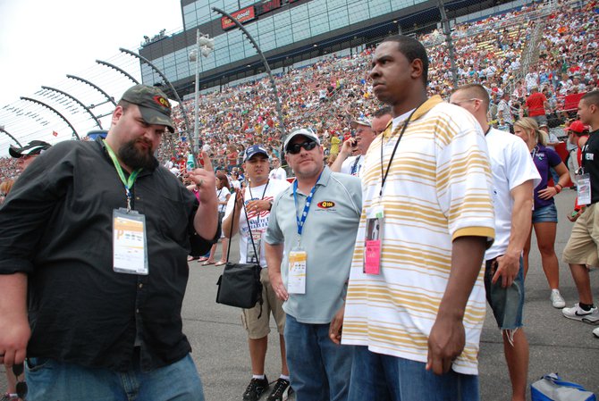 Heluva Good! Sour Cream Dips 400 NASCAR Sprint Cup Series