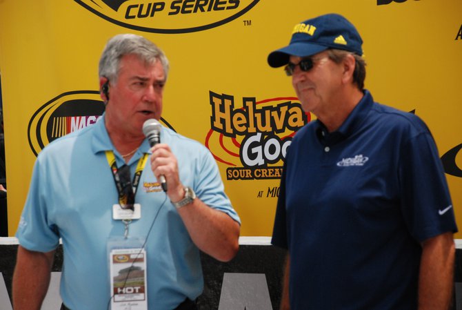 Heluva Good! Sour Cream Dips 400 NASCAR Sprint Cup Series