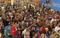 Luke Bryan at Wal-Mart 2