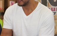 Luke Bryan at Wal-Mart 19