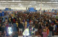 Luke Bryan at Wal-Mart 4