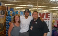 Luke Bryan at Wal-Mart 1