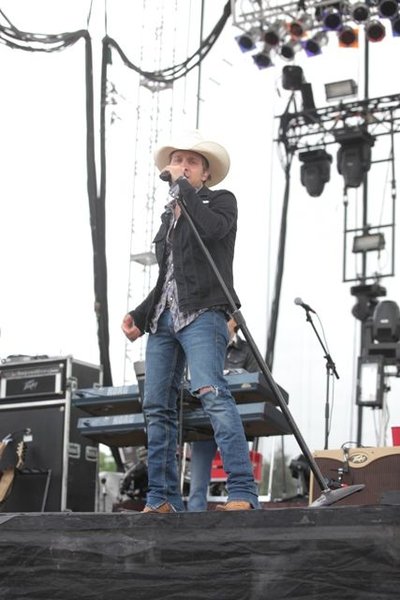 Gloriana, Justin Moore, Luke Bryan and Dierks Bentley