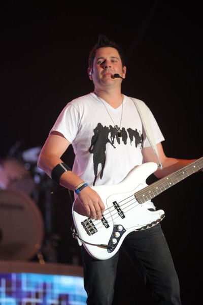 Diamond Rio, Easton Corbin and Rascal Flatts performed at Country USA.