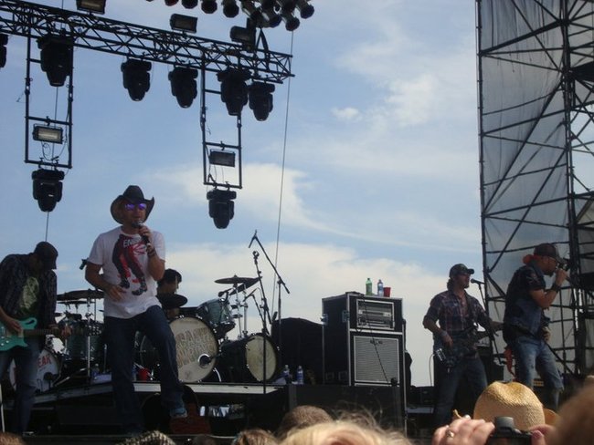 Moondance Jammin' Country 2011