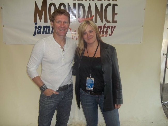 Moondance Jammin' Country 2011