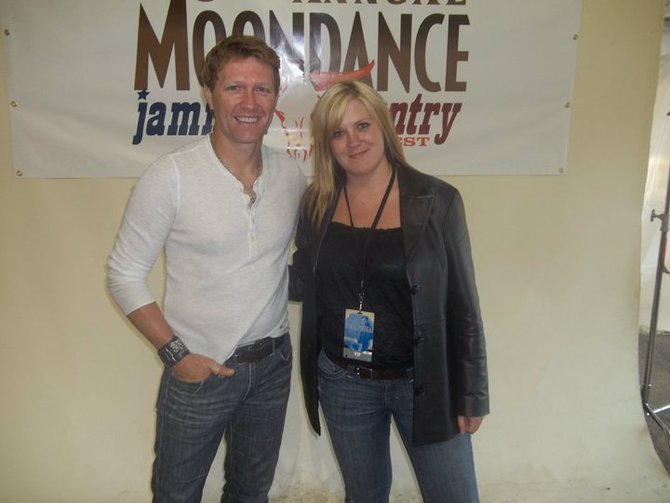 Moondance Jammin' Country 2011
