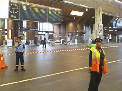 Authority seal off parts of Oslo's main railway station, Oslo S