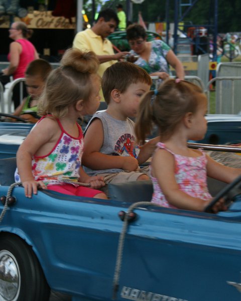 It’s a celebration of sausage, and Brat Days 2011 did NOT disappoint. From the 4 stages of entertainment, to the midway games, rides, and family area, to the brat eating competition and the headlining Spin Doctors on the main stage! Not to mention the amazing brats and brat filled food! We can’t wait for Brat Days 2012 with the Sheboygan Jaycees, Johnsonville, and Sheboygan’s Point!