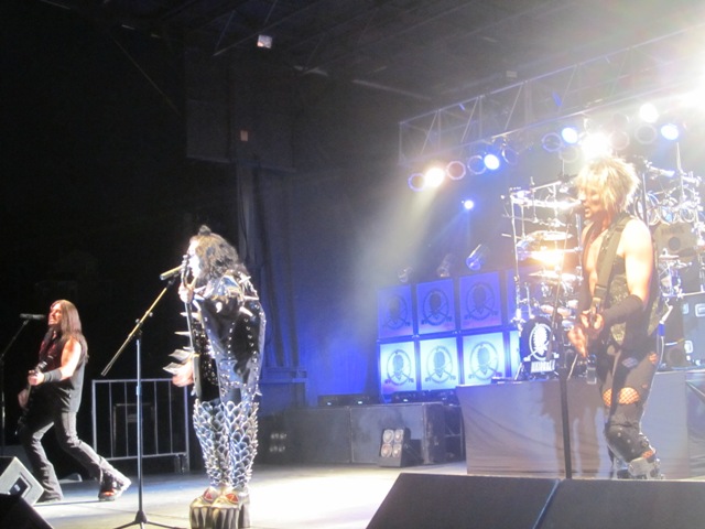 Poison, AC/DC, Prince, Kiss, Guns N' Roses, they played them all! Here are photos from Hairball's first appearance in Sheboygan at Brat Days 2011. (08.06.11)