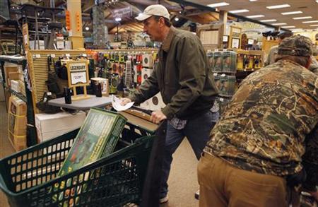 Shoppers rush to grab items inside Shoppers are seen in a store in Fort Worth, Texas Shoppers rush to grab items inside Shoppers are seen in a store in Fort Worth, Texas