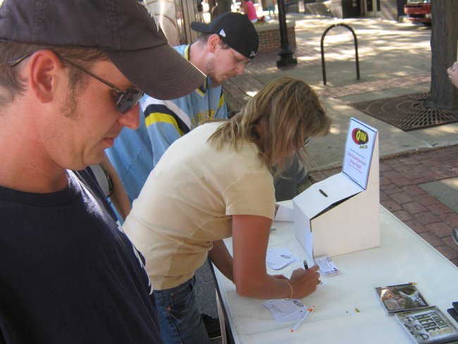 Q106 & McDonald's rocked on at the Cruise In Car Show in Jackson on 8-26-11. Thanks for stopping by!