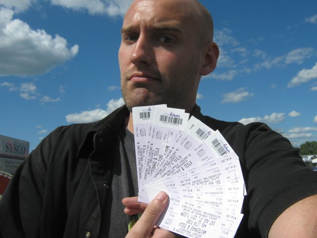 Q106 was on hand before the Whitesnake and Tesla gig! Rock On!