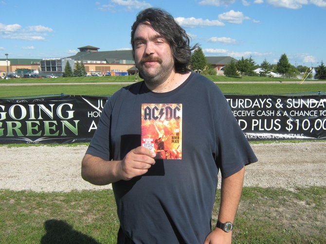 Q106 was on hand before the Whitesnake and Tesla gig! Rock On!