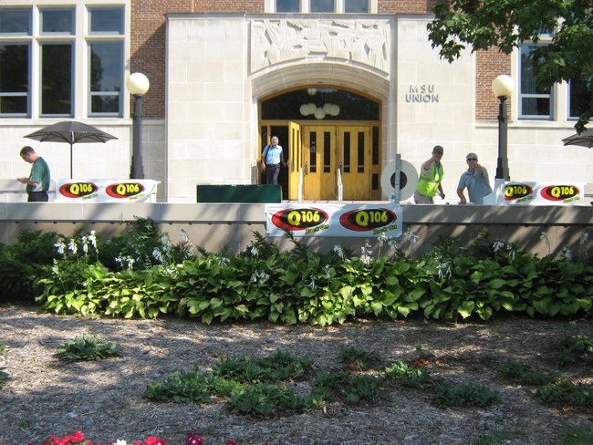 Q106 and MSUFCU welcomed back students for 2012 at the MSU Union, Go Green and Rock On!