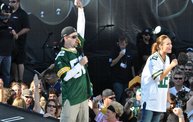 Average Joe Hosting the NFL Kickoff Concert 11