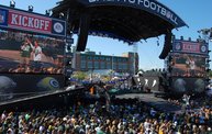 Average Joe Hosting the NFL Kickoff Concert 14