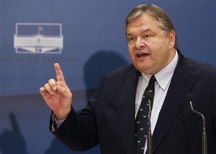 Greek Finance Minister Evangelos Venizelos addresses reporters after an unscheduled cabinet meeting in Athens Greek Finance Minister Evangelos Venizelos addresses reporters after an unscheduled cabinet meeting in Athens