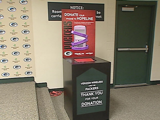 Green Bay Packers, Verizon Wirless team up to fight domestic violence