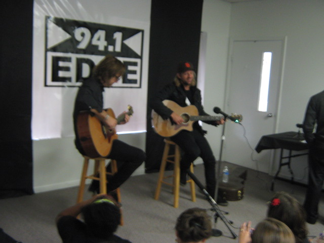 Switchfoot Performs at 'Edge Live'
