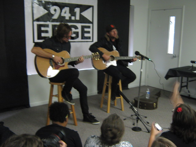 Switchfoot Performs at 'Edge Live'