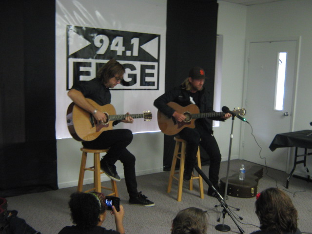 Switchfoot Performs at 'Edge Live'