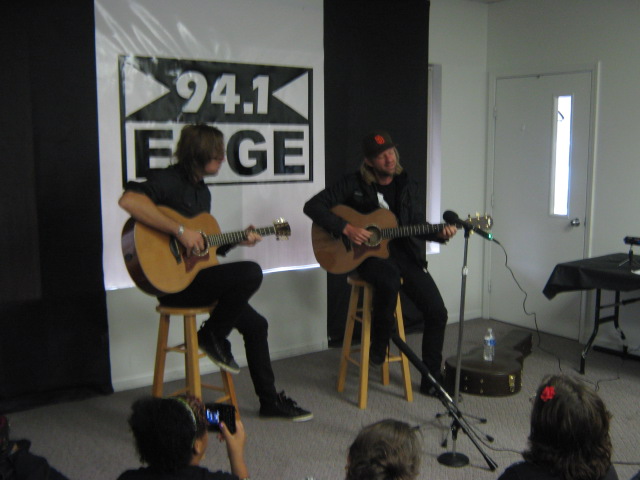 Switchfoot Performs at 'Edge Live'